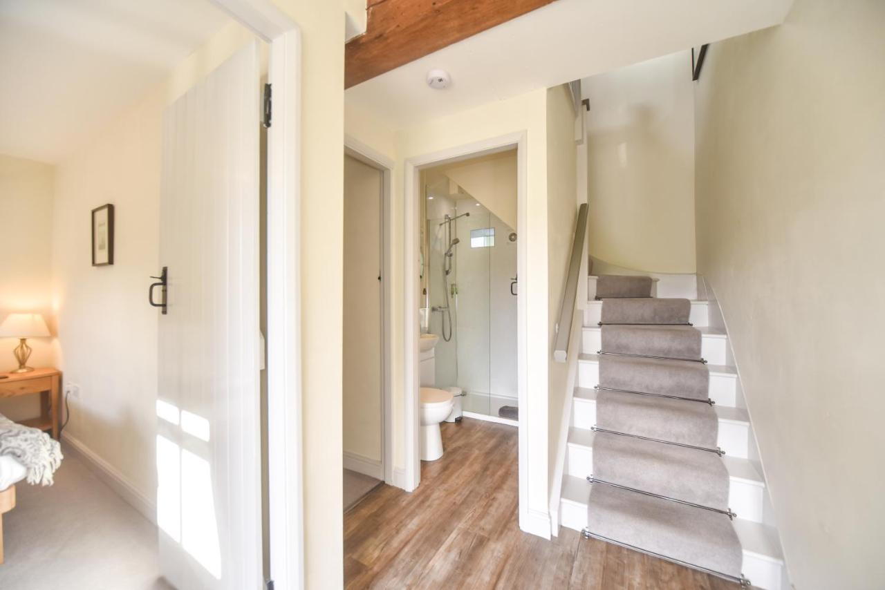 Church Farm Holiday Cottages - Pinster Cottage แอชบอร์น ภายนอก รูปภาพ